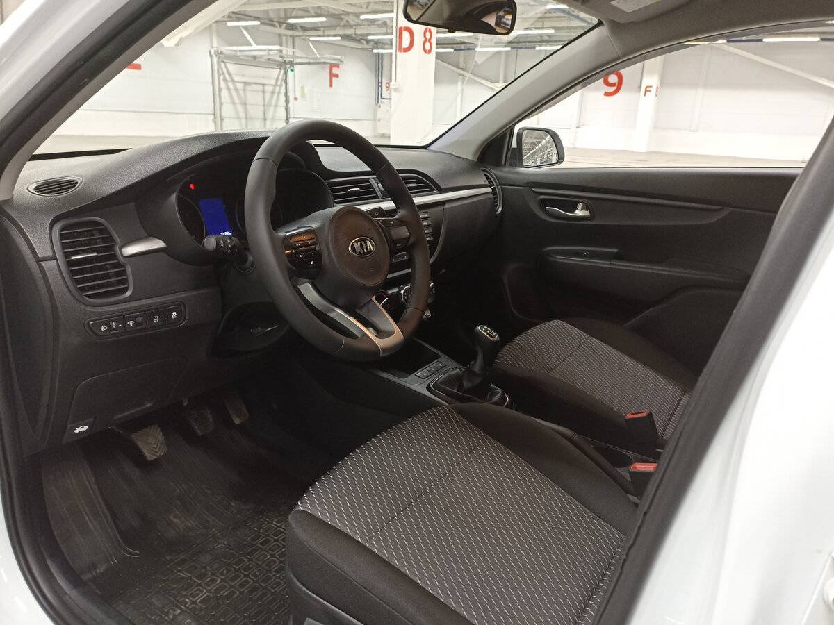Kia Rio с пробегом — 2019 год. Фото: #15