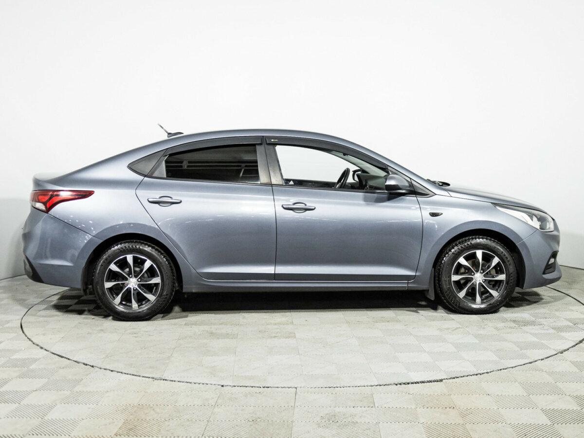 Hyundai Solaris с пробегом — 2017 год. Фото: #3