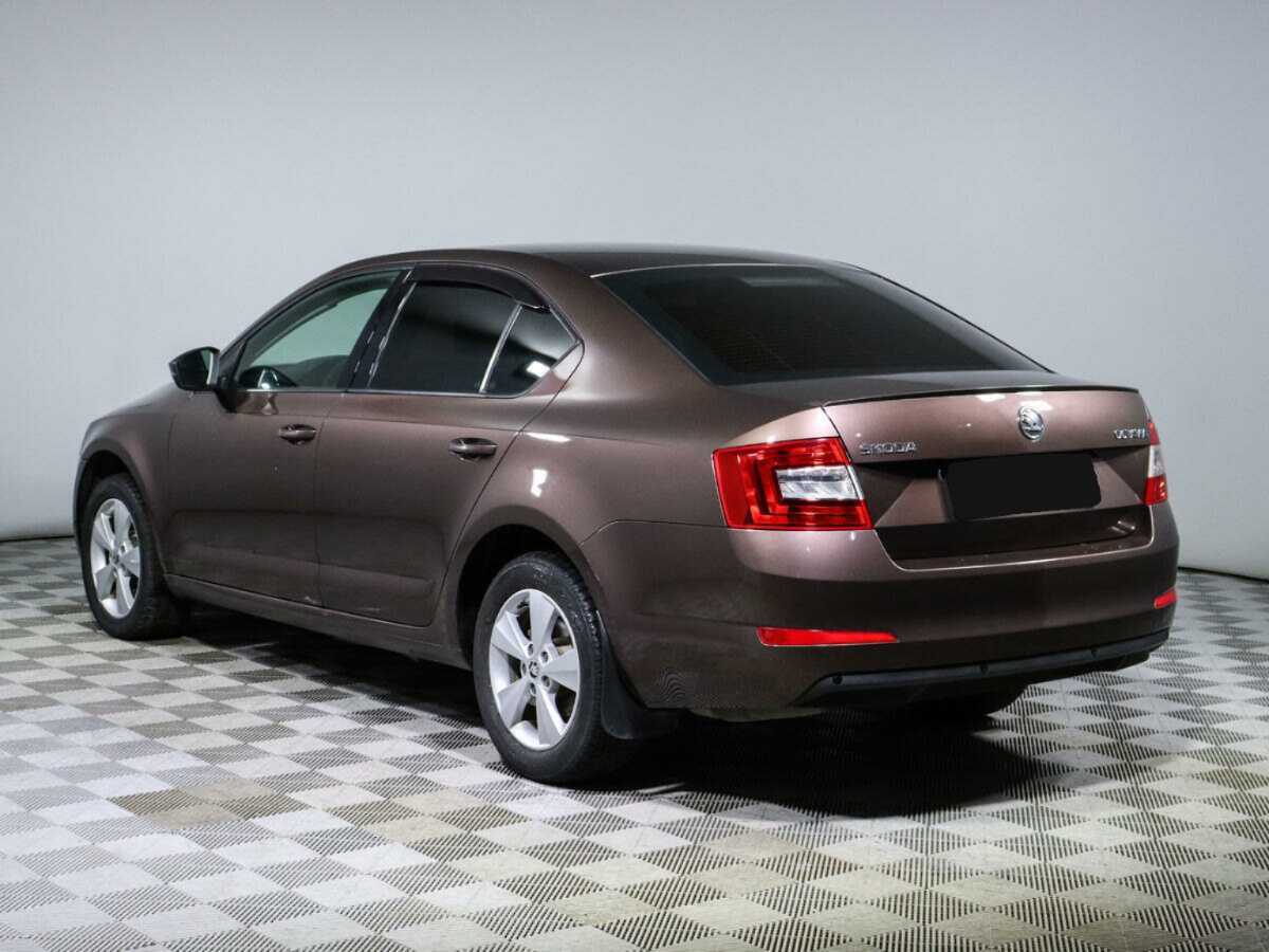 Skoda Octavia с пробегом — 2014 год. Фото: #6