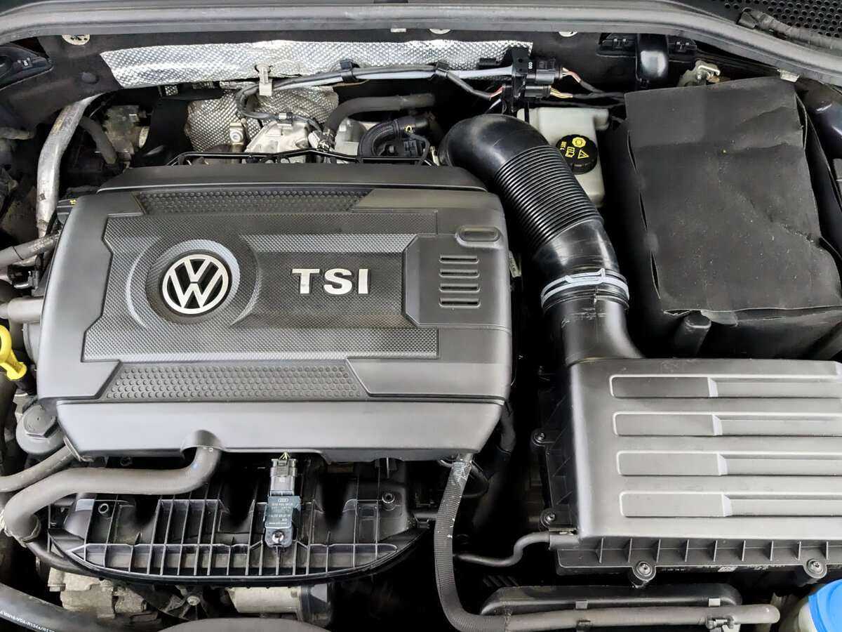 Volkswagen Passat с пробегом — 2017 год. Фото: #8