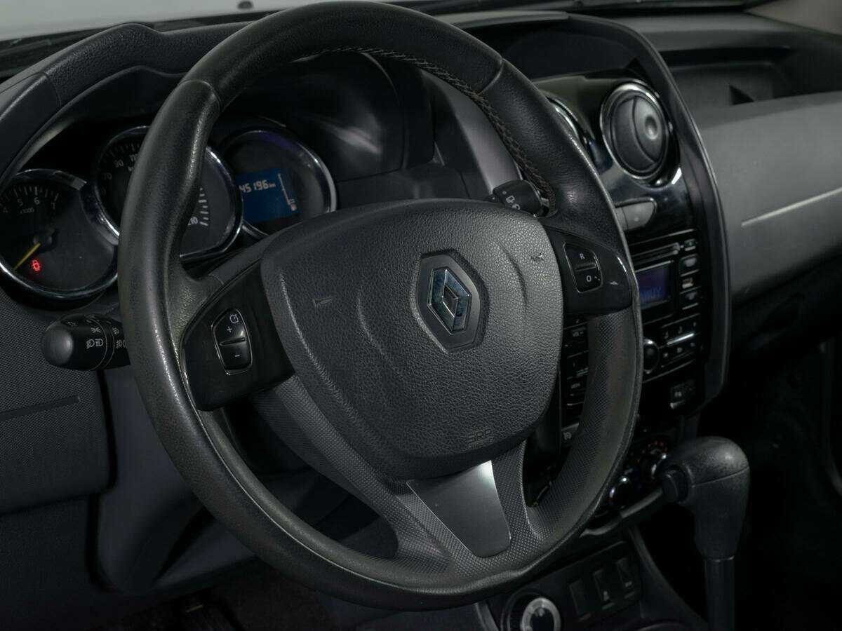 Renault Duster с пробегом — 2015 год. Фото: #13