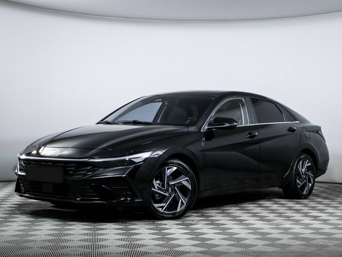 Hyundai Elantra с пробегом — 2024 год. Фото: #0