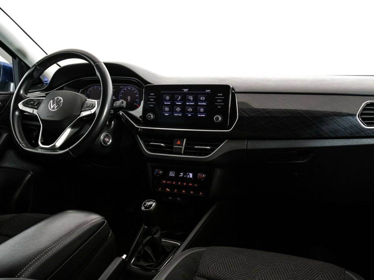 Volkswagen Polo с пробегом — 2021 год. Фото: #6