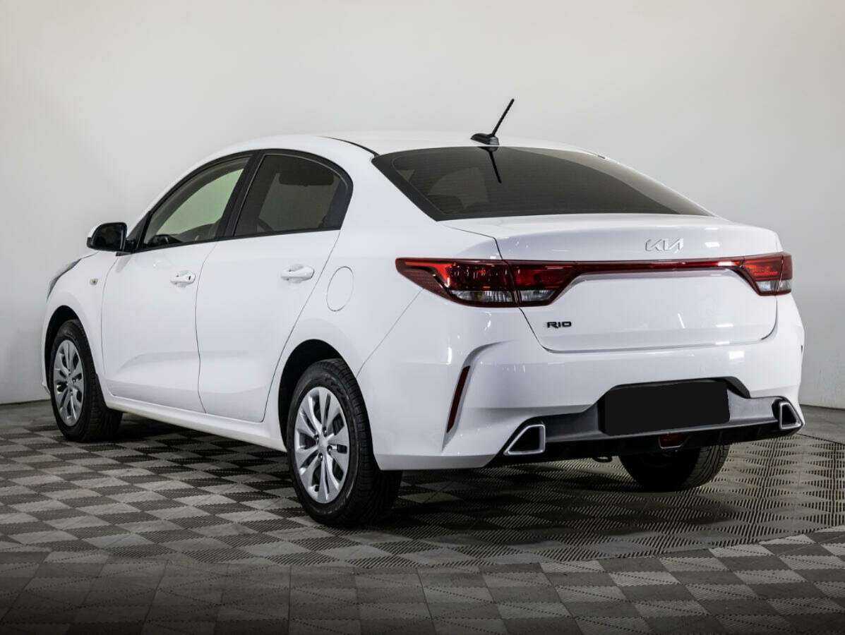 Kia Rio с пробегом — 2021 год. Фото: #6