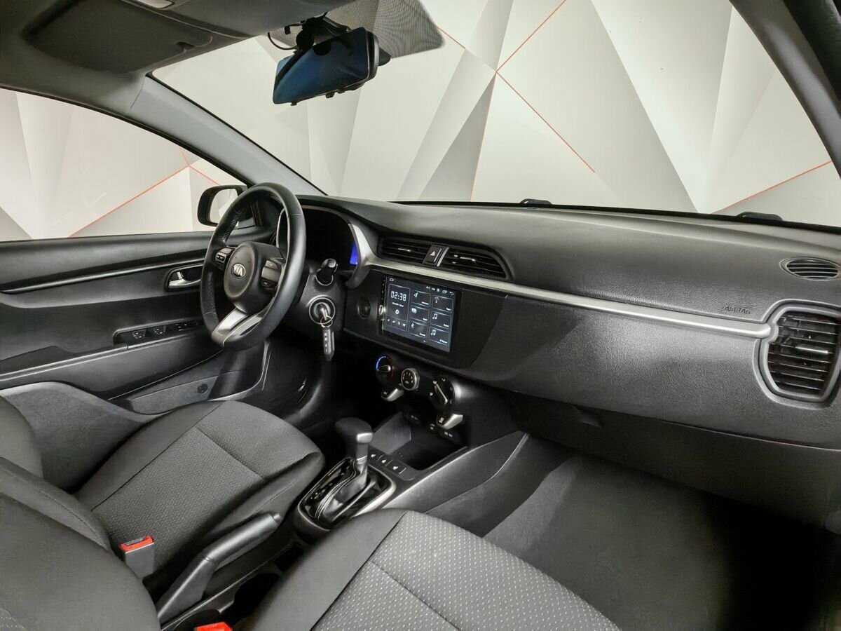 Kia Rio с пробегом — 2020 год. Фото: #8