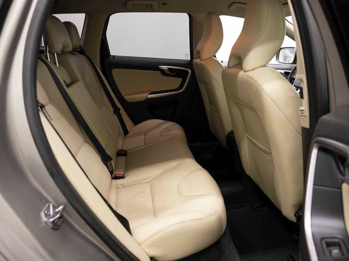 Volvo XC60 с пробегом — 2014 год. Фото: #9