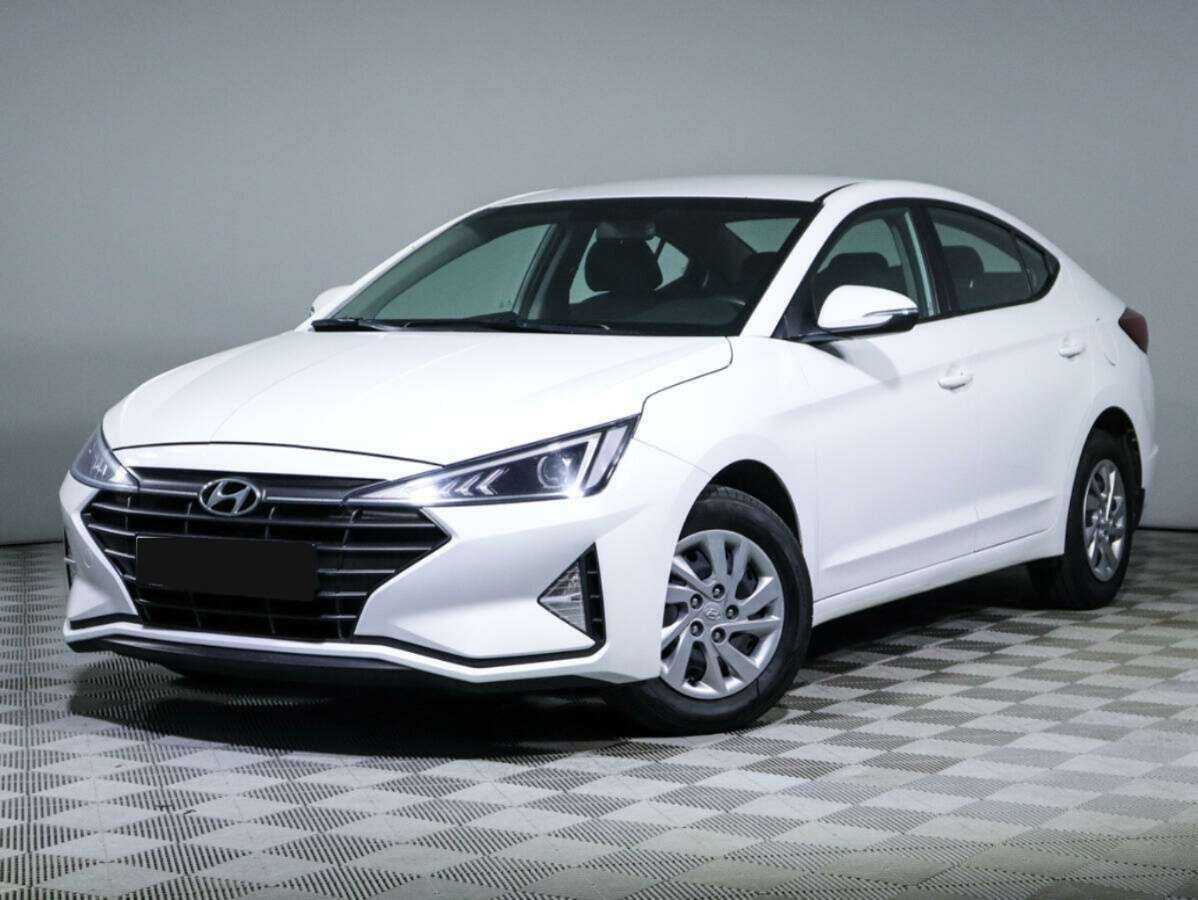 Hyundai Elantra с пробегом — 2020 год. Фото: #0