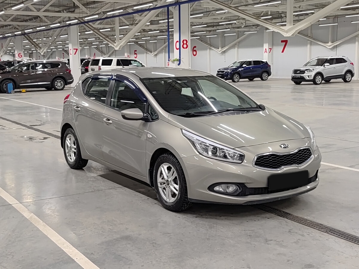 Kia Ceed с пробегом — 2012 год. Фото: #2