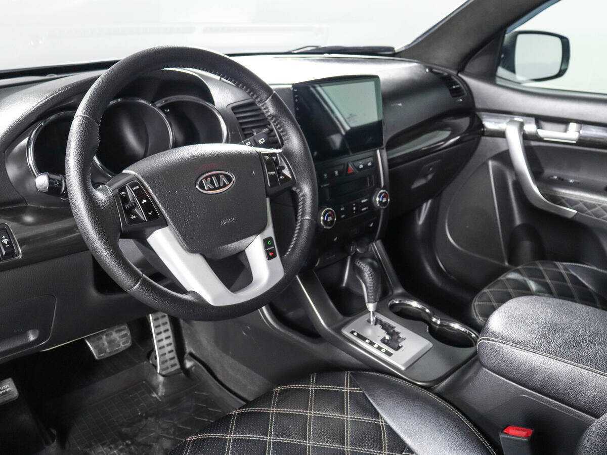 Kia Sorento с пробегом — 2012 год. Фото: #12