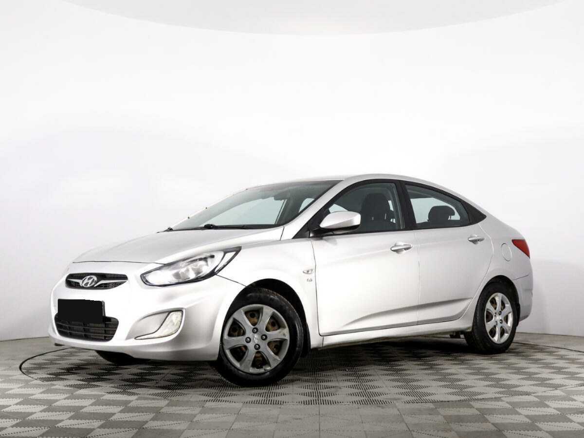 Hyundai Solaris с пробегом — 2013 год. Посмотреть фото