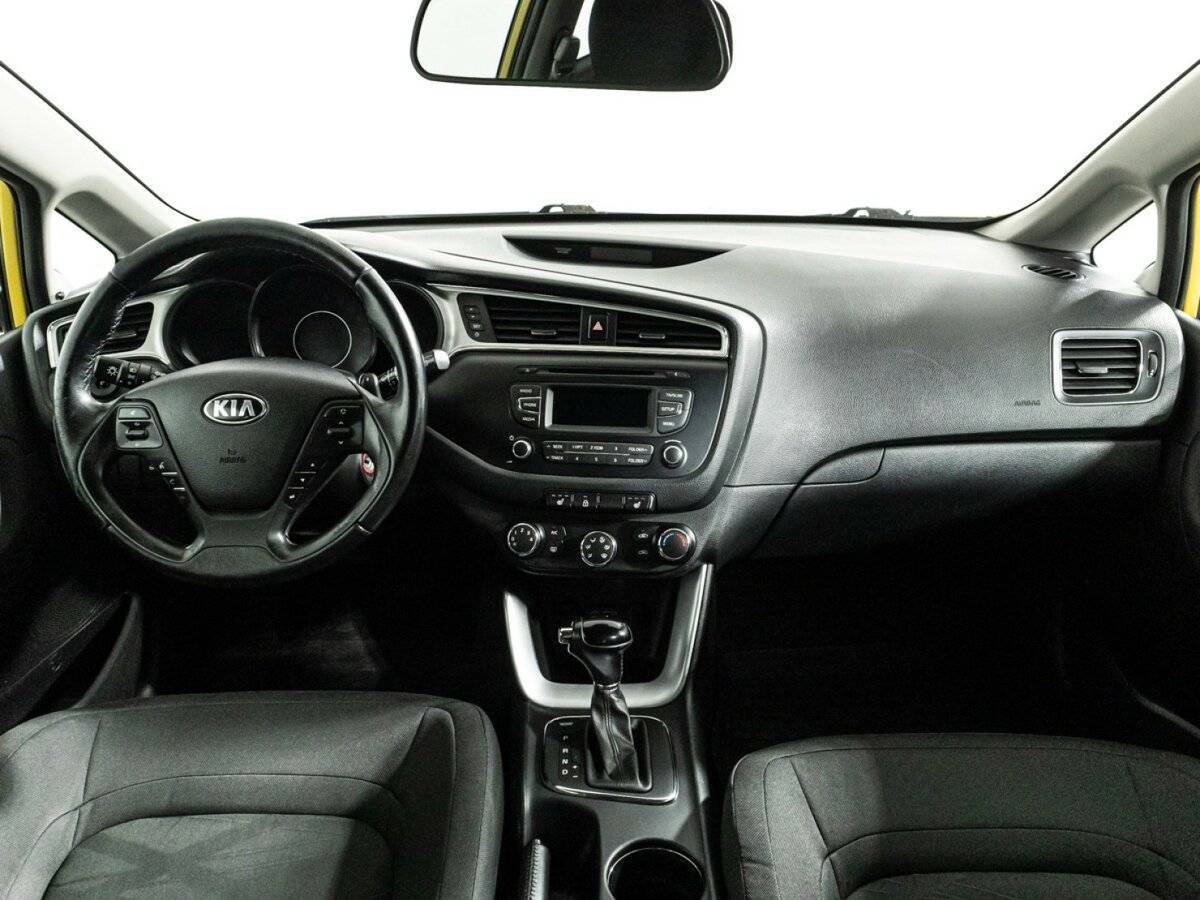 Kia Ceed с пробегом — 2016 год. Фото: #12