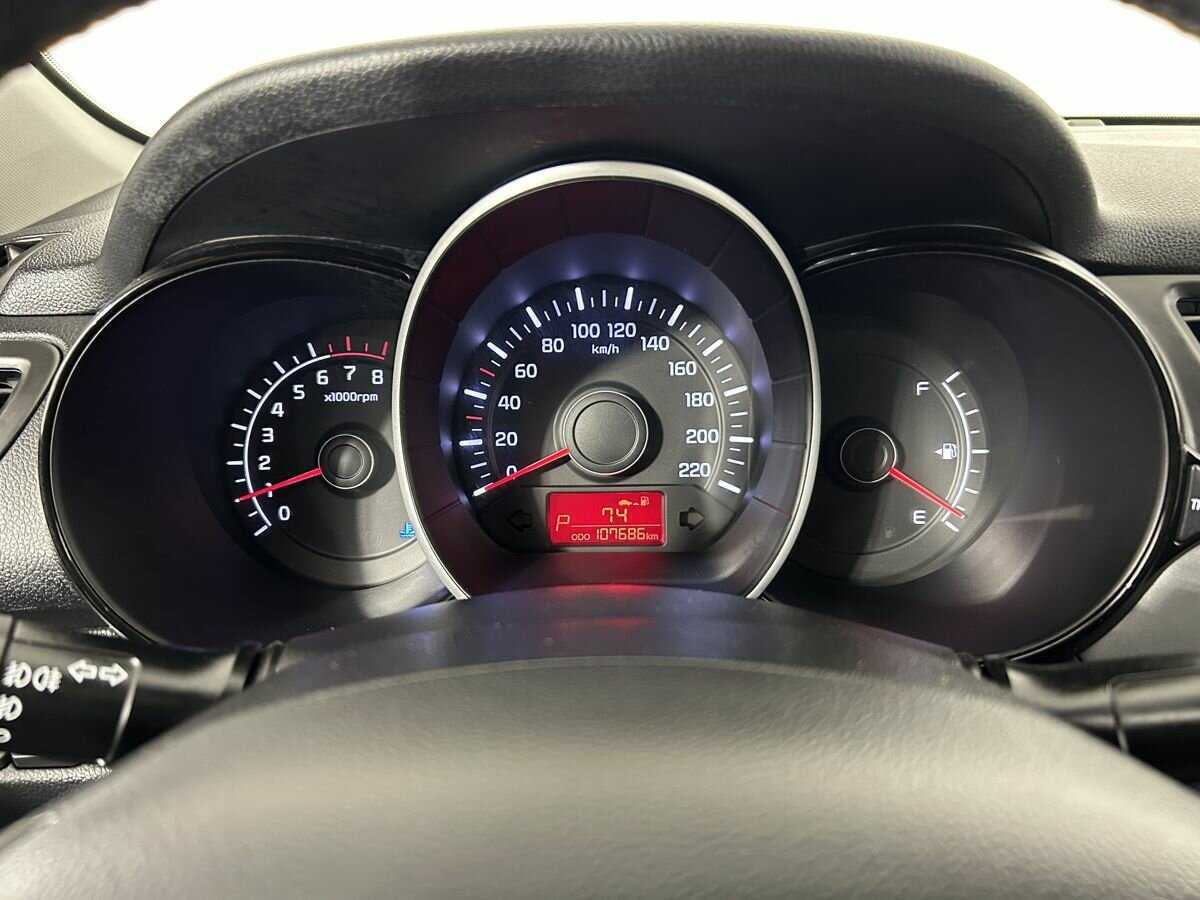 Kia Rio с пробегом — 2014 год. Фото: #9