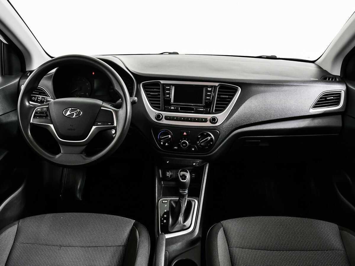Hyundai Solaris с пробегом — 2018 год. Фото: #10