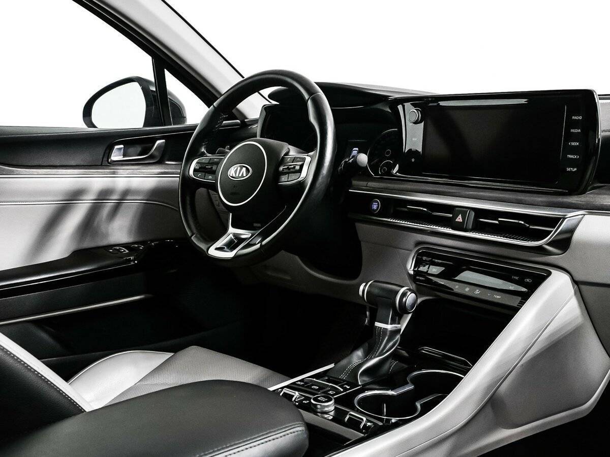 Kia K5 с пробегом — 2020 год. Фото: #8