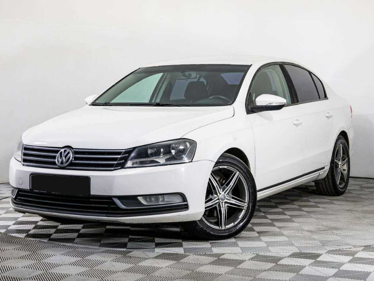 Volkswagen Passat с пробегом — 2012 год. Фото: #0