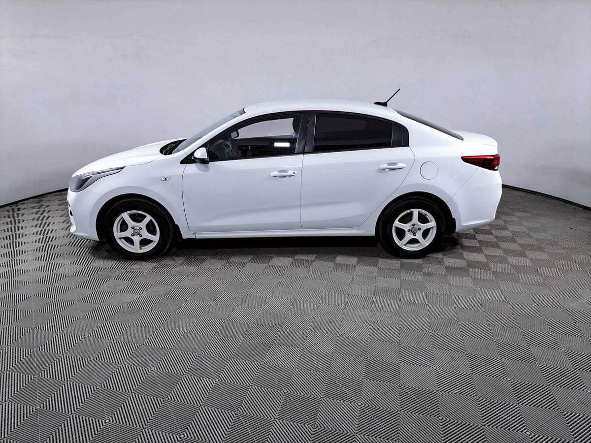 Kia Rio с пробегом — 2018 год. Фото: #7
