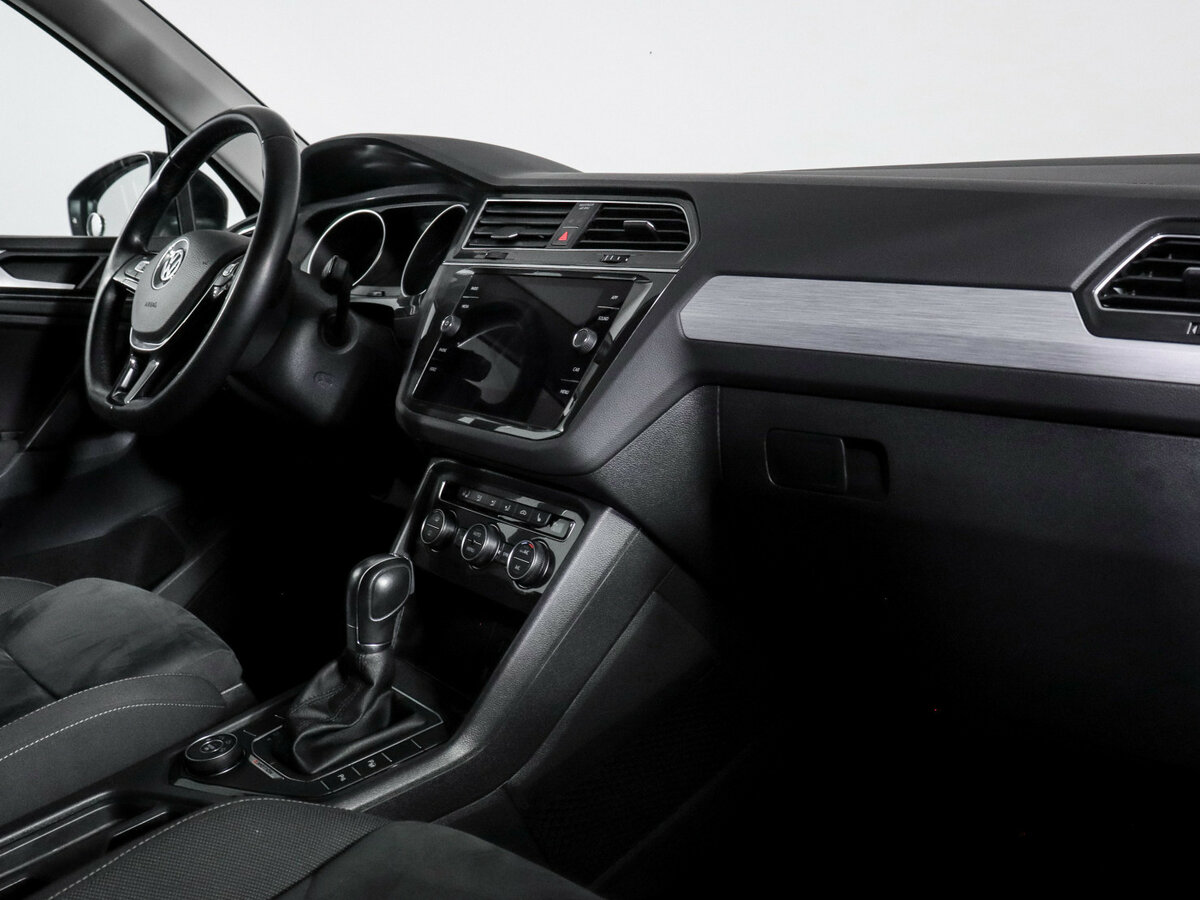 Volkswagen Tiguan с пробегом — 2018 год. Фото: #6
