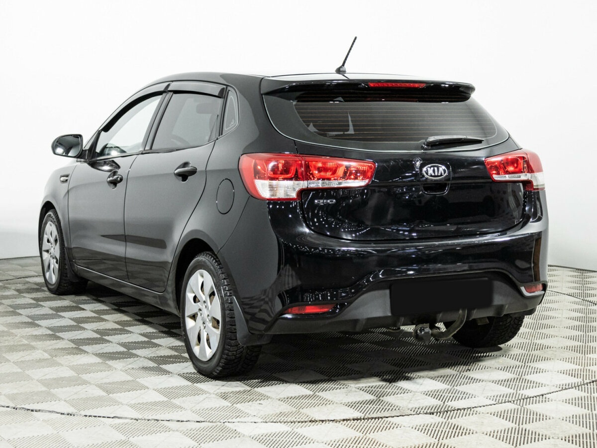 Kia Rio с пробегом — 2015 год. Фото: #6