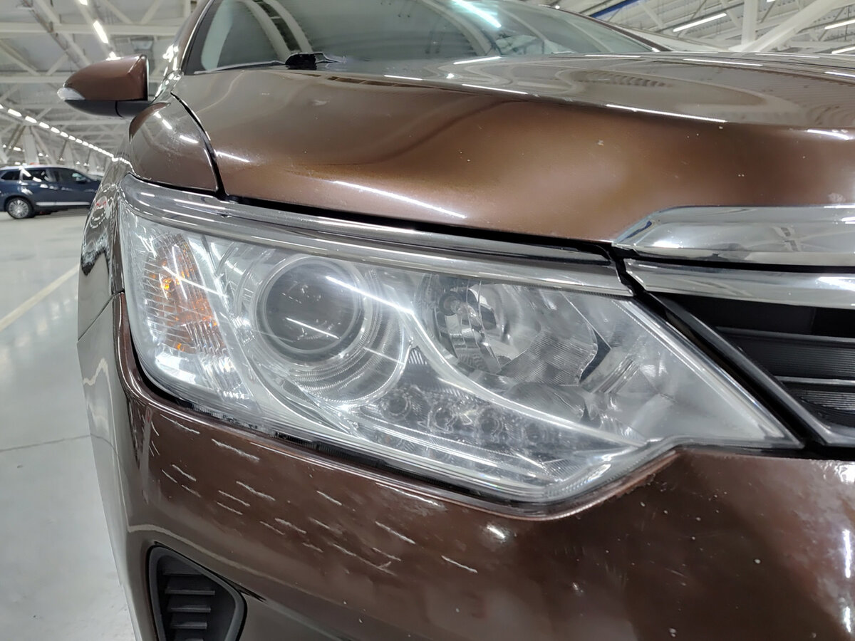 Toyota Camry с пробегом — 2017 год. Фото: #16