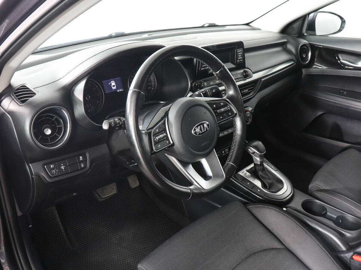 Kia Cerato с пробегом — 2018 год. Фото: #8