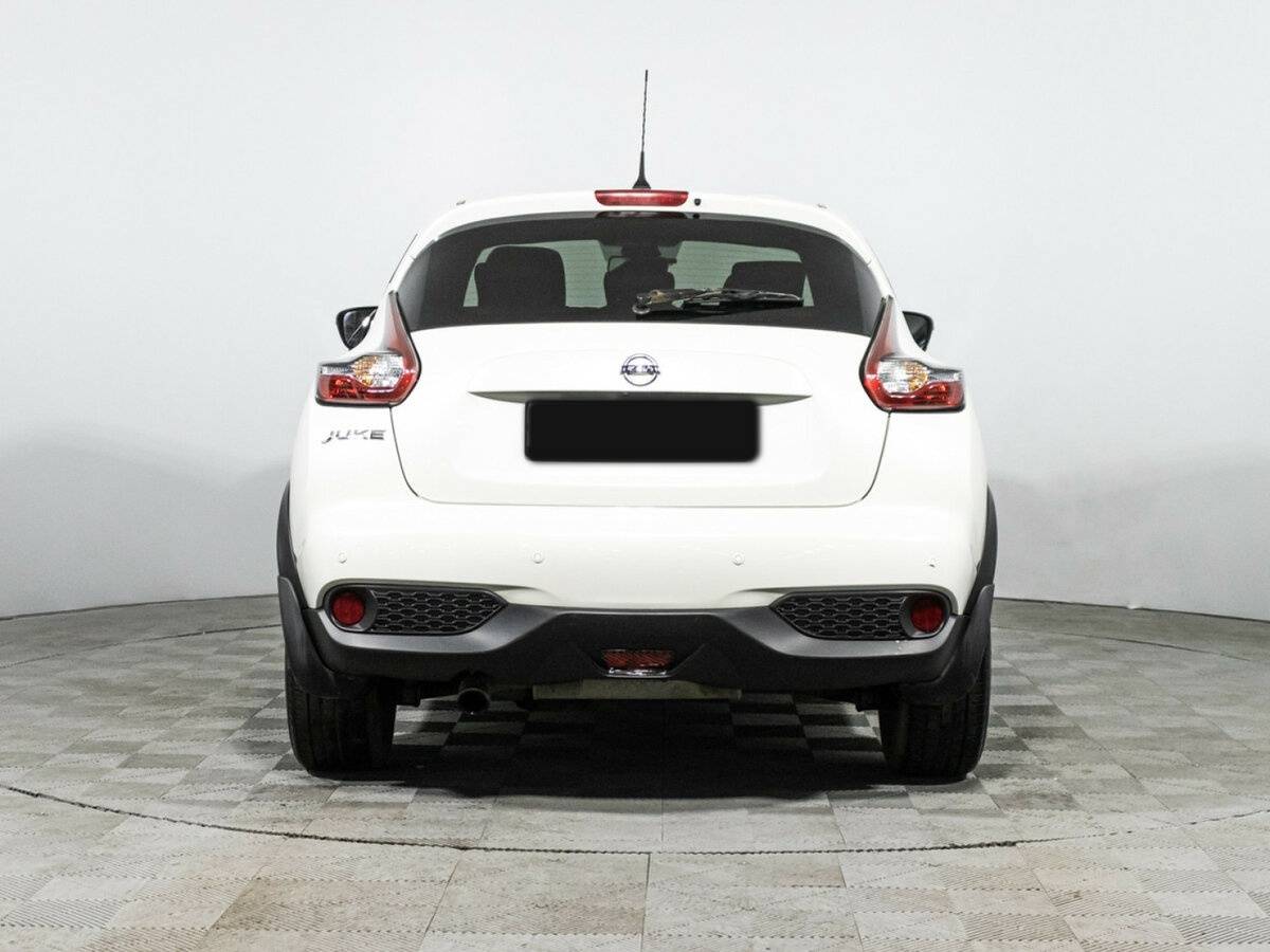 Nissan Juke с пробегом — 2015 год. Фото: #5