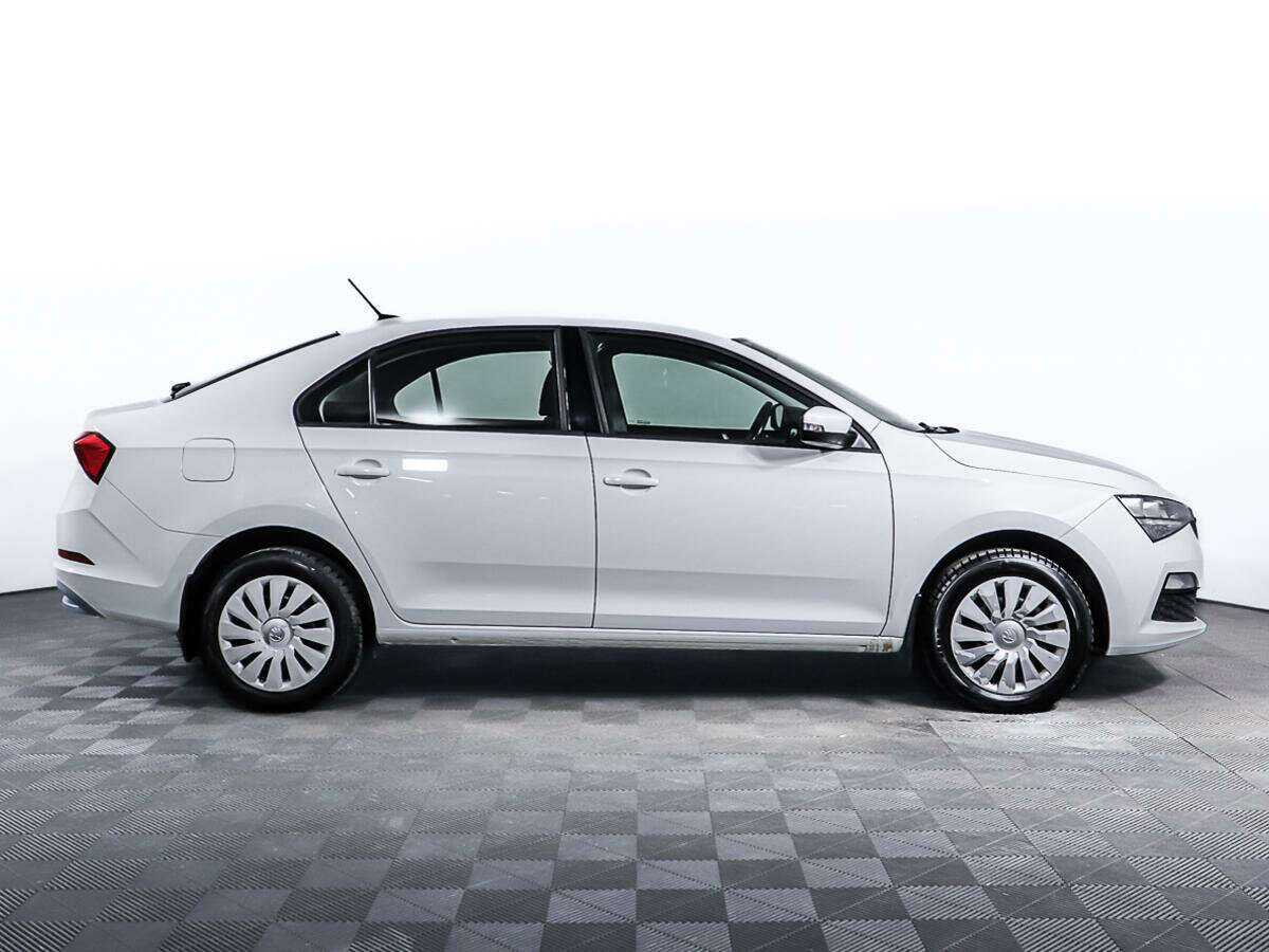 Skoda Rapid с пробегом — 2020 год. Фото: #3
