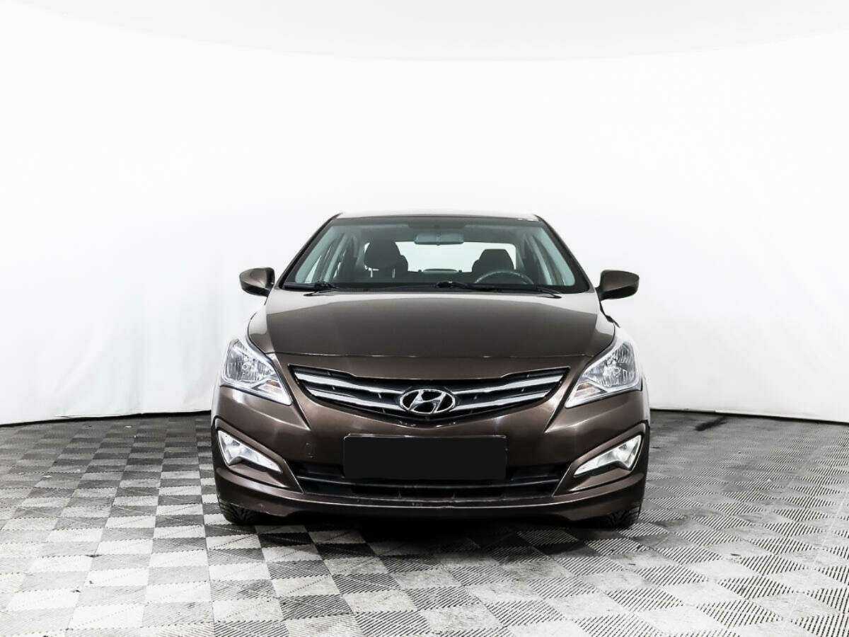Hyundai Solaris с пробегом — 2016 год. Фото: #1