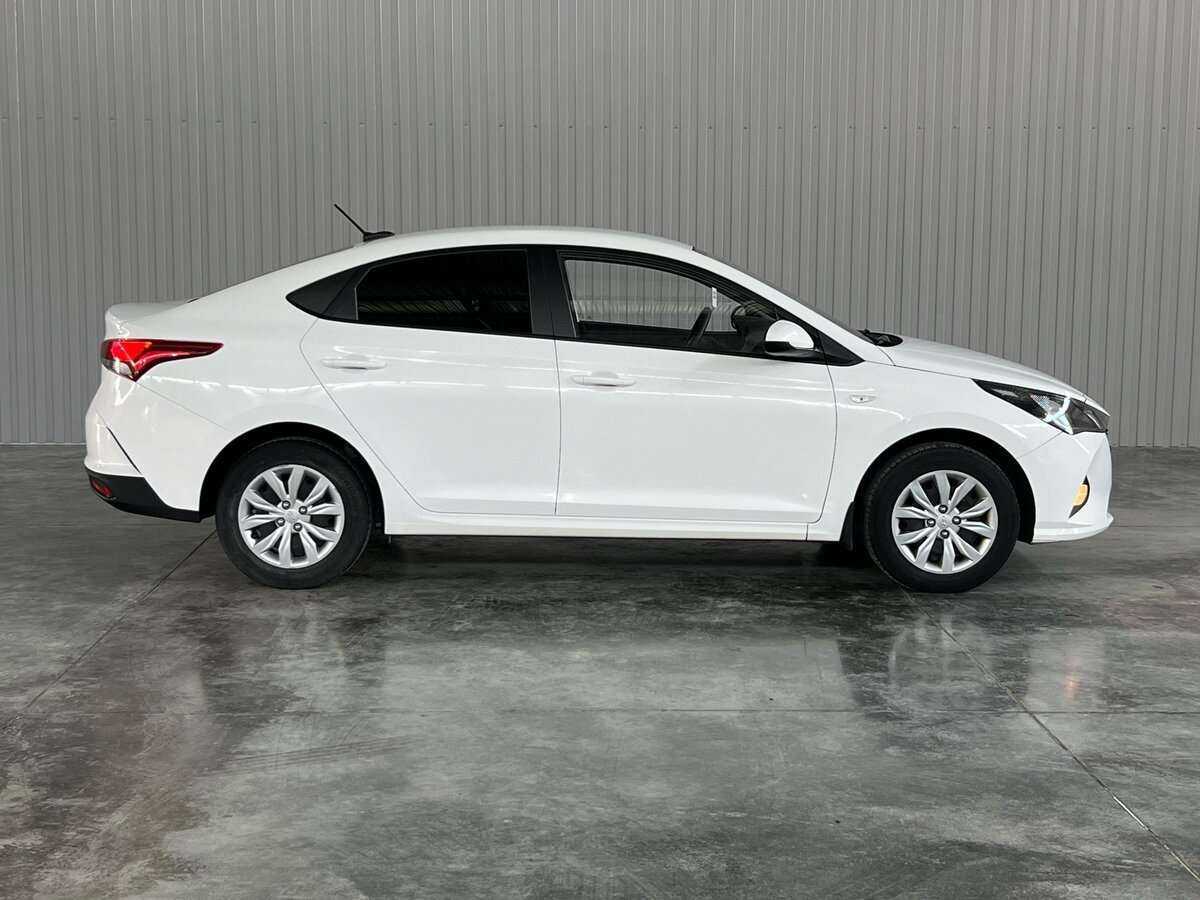 Hyundai Solaris с пробегом — 2021 год. Фото: #7