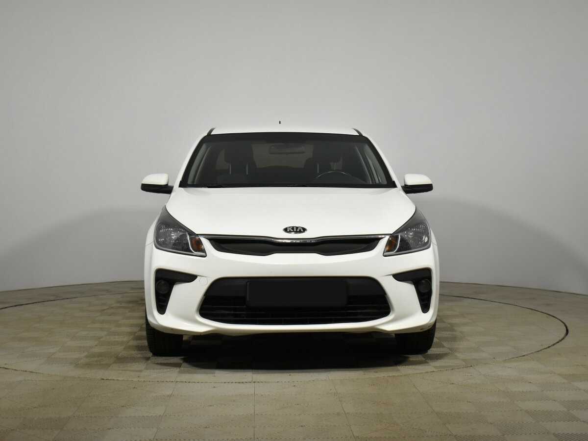 Kia Rio с пробегом — 2017 год. Фото: #1