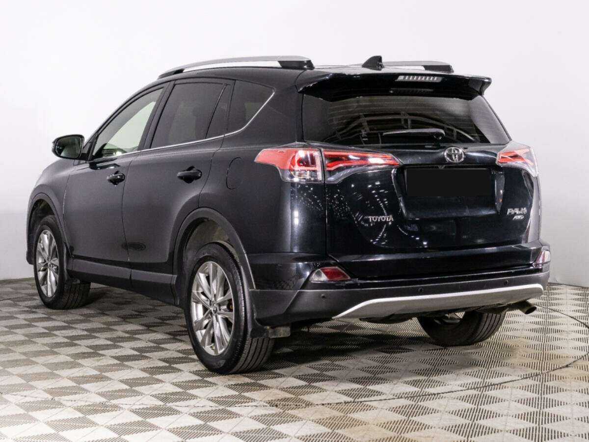 Toyota RAV4 с пробегом — 2016 год. Фото: #6