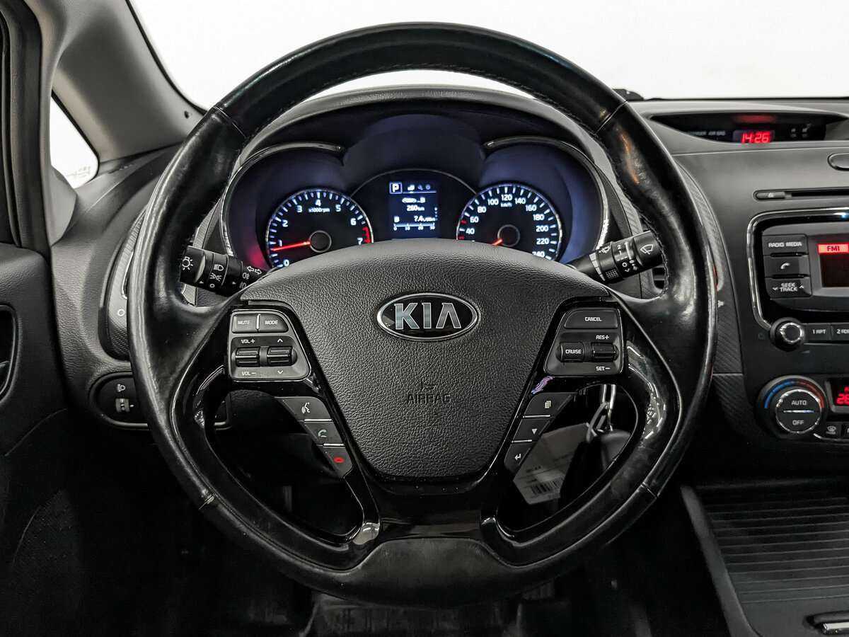 Kia Cerato с пробегом — 2017 год. Фото: #20