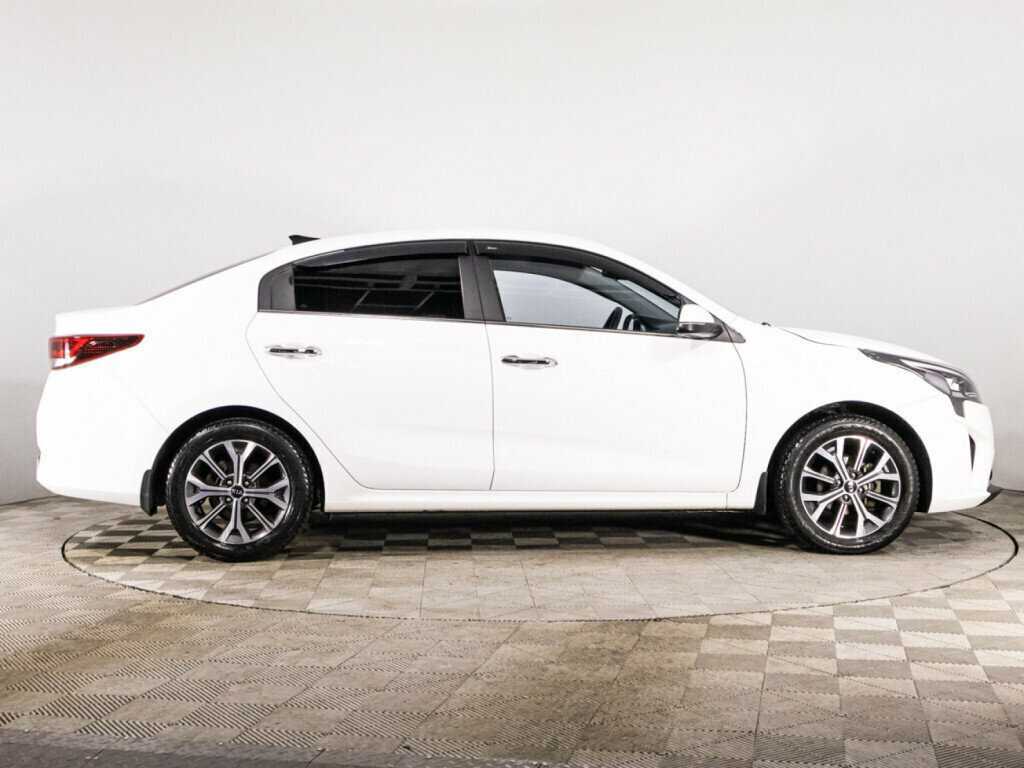 Kia Rio с пробегом — 2021 год. Фото: #3