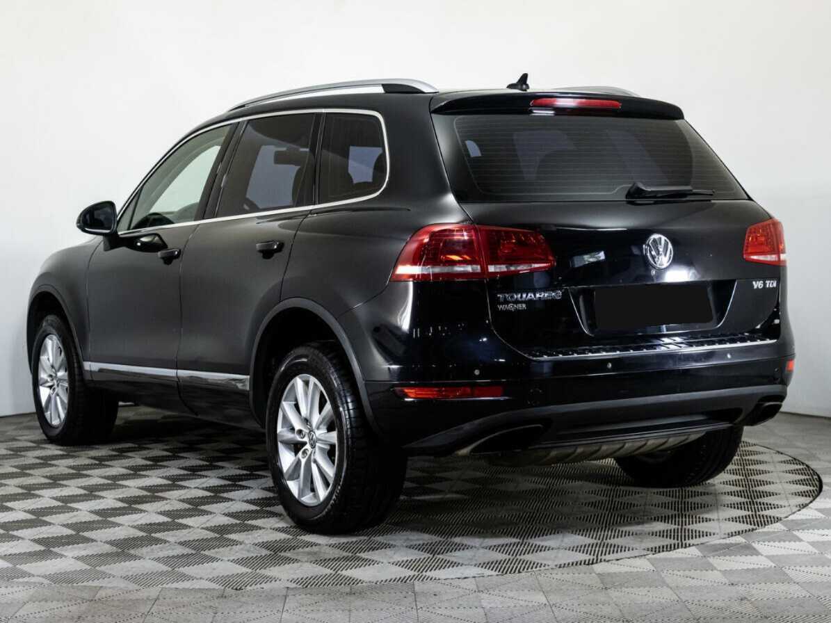 Volkswagen Touareg с пробегом — 2012 год. Фото: #5