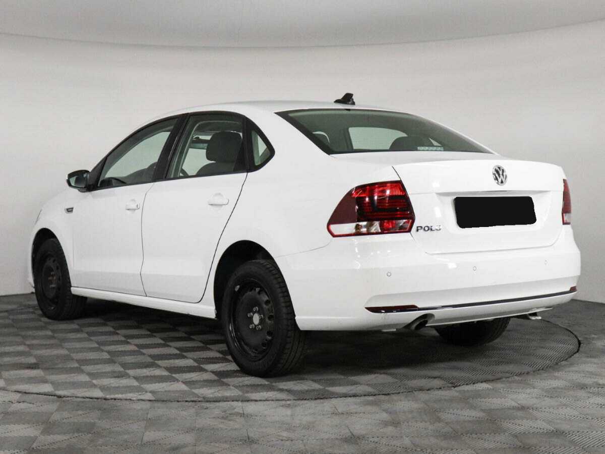 Volkswagen Polo с пробегом — 2019 год. Фото: #6