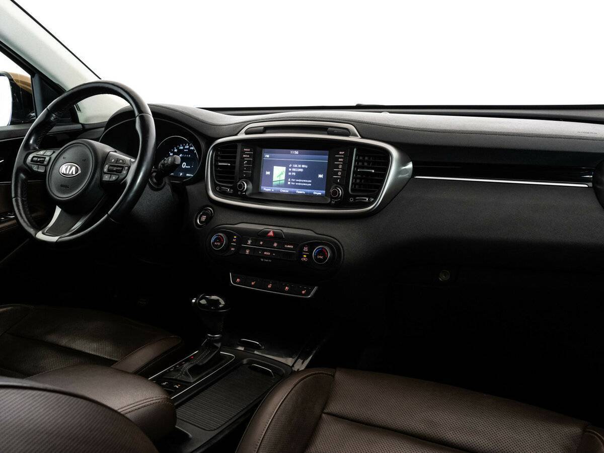 Kia Sorento с пробегом — 2015 год. Фото: #8