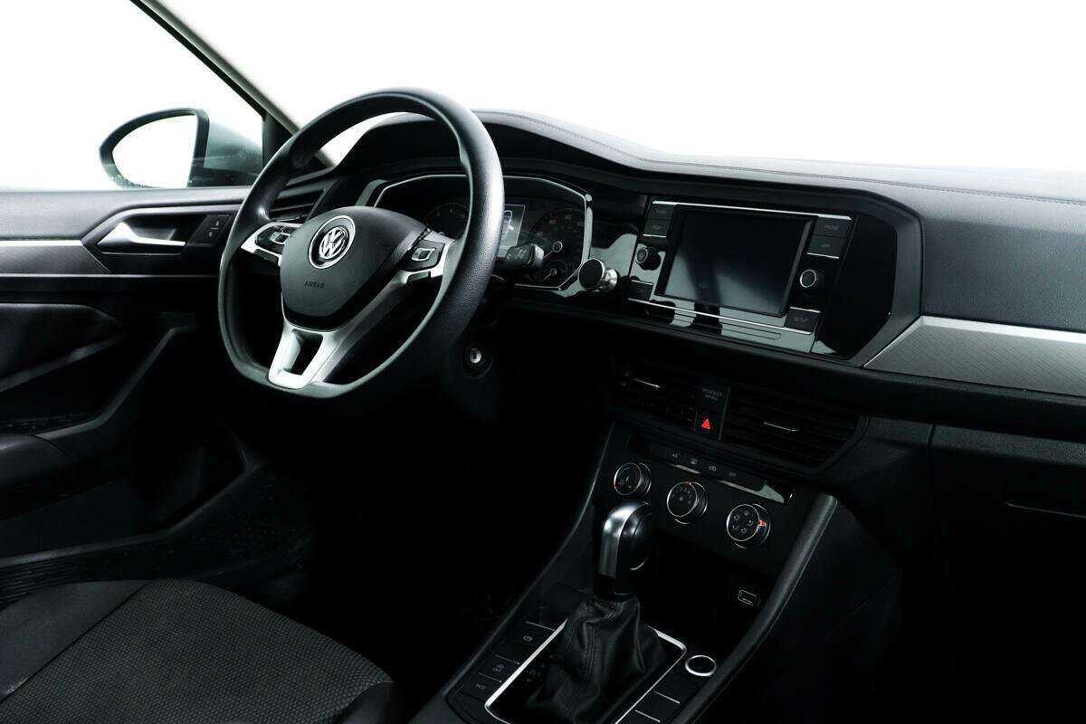 Volkswagen Jetta с пробегом — 2019 год. Фото: #8