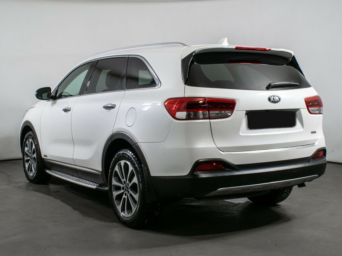 Kia Sorento с пробегом — 2017 год. Фото: #6