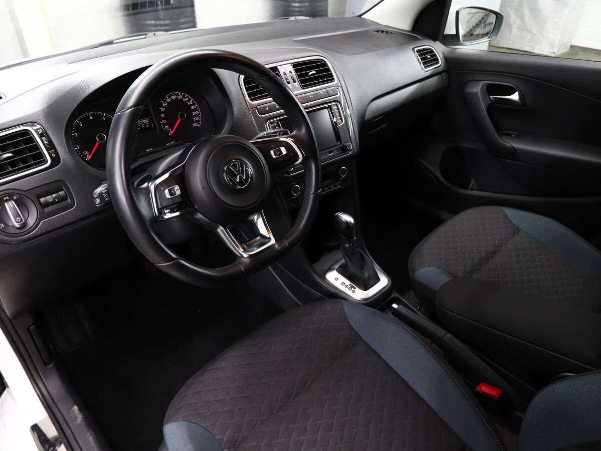 Volkswagen Polo с пробегом — 2019 год. Фото: #6