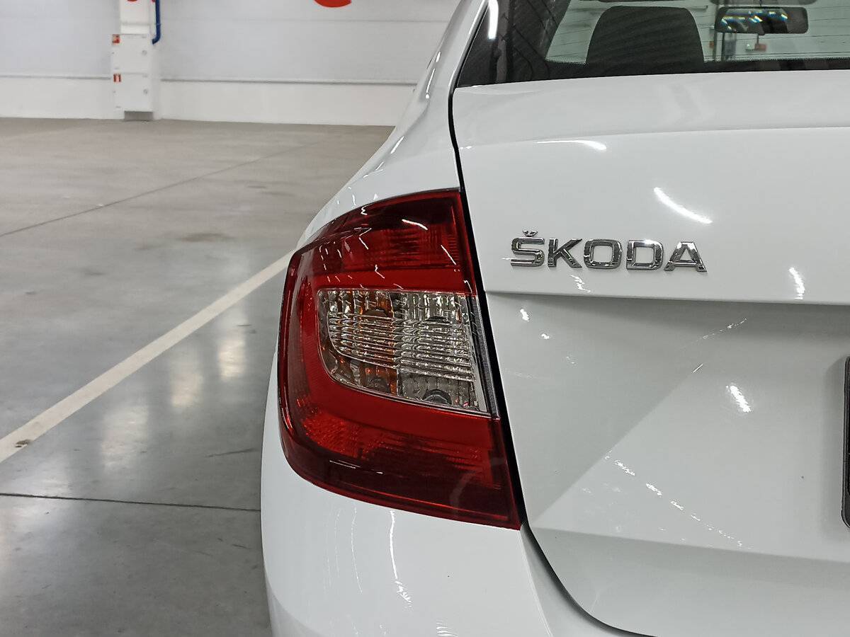 Skoda Rapid с пробегом — 2018 год. Фото: #8