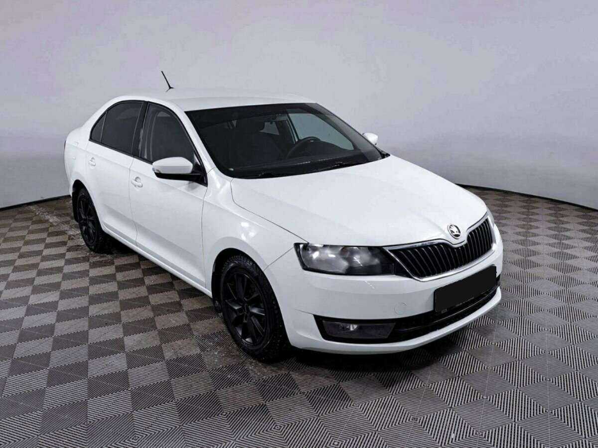 Skoda Rapid с пробегом — 2017 год. Фото: #2