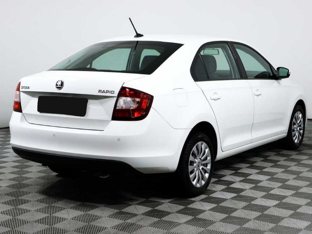 Skoda Rapid с пробегом — 2019 год. Фото: #4