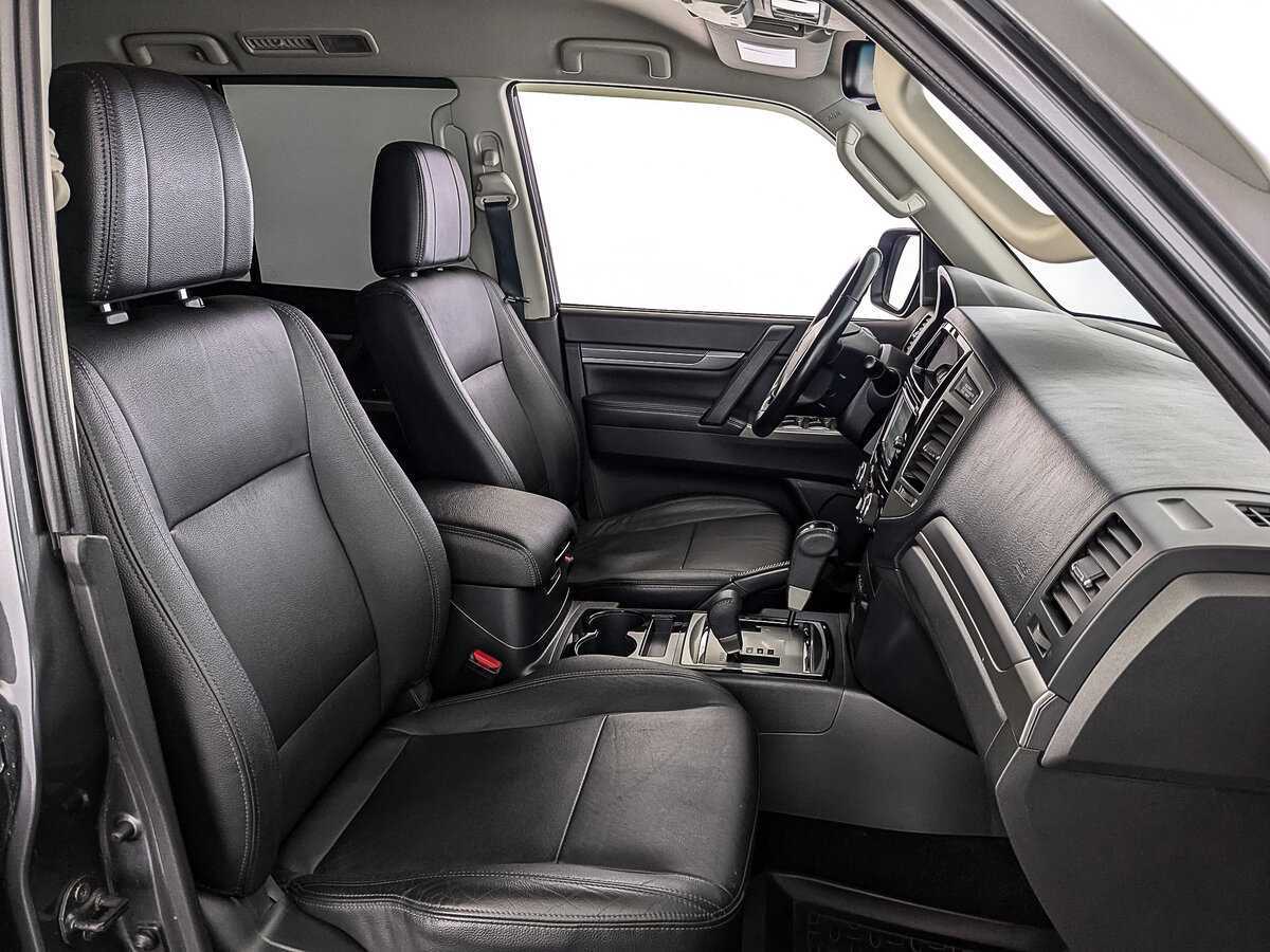 Mitsubishi Pajero с пробегом — 2018 год. Фото: #22