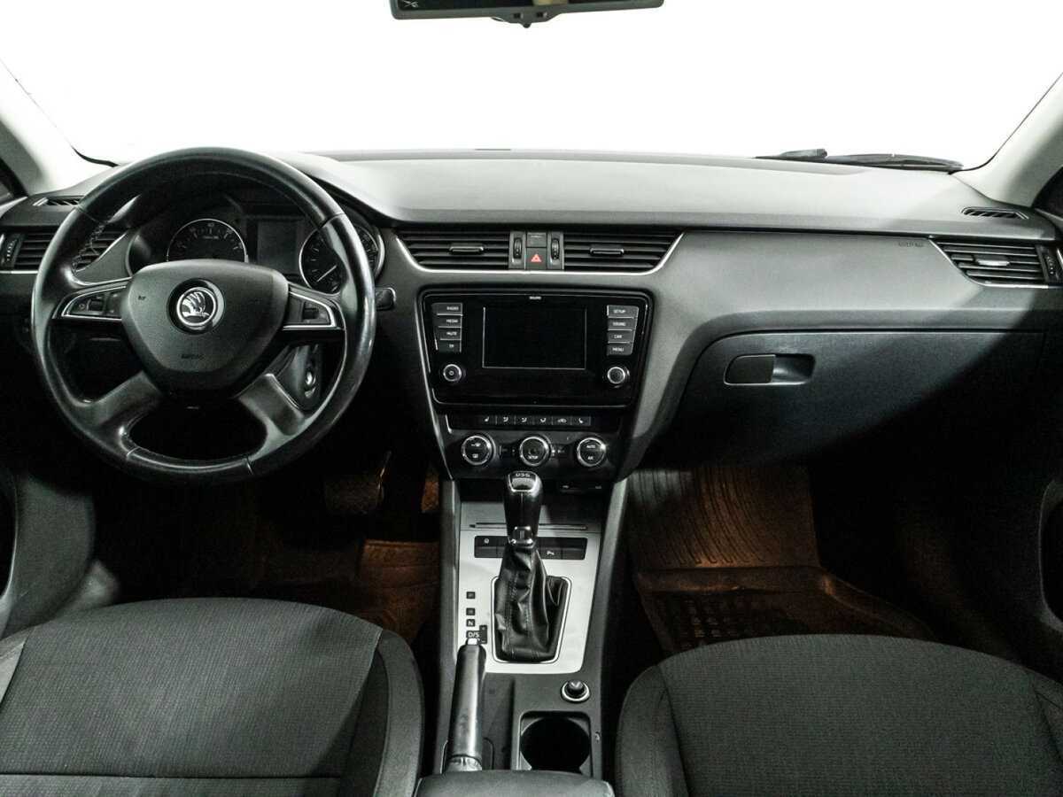 Skoda Octavia с пробегом — 2013 год. Фото: #9