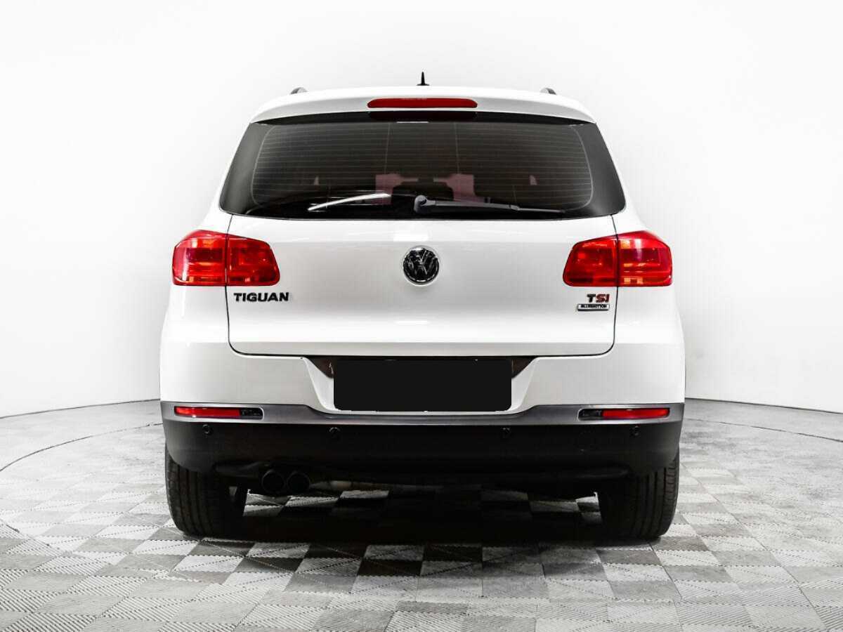 Volkswagen Tiguan с пробегом — 2015 год. Фото: #5