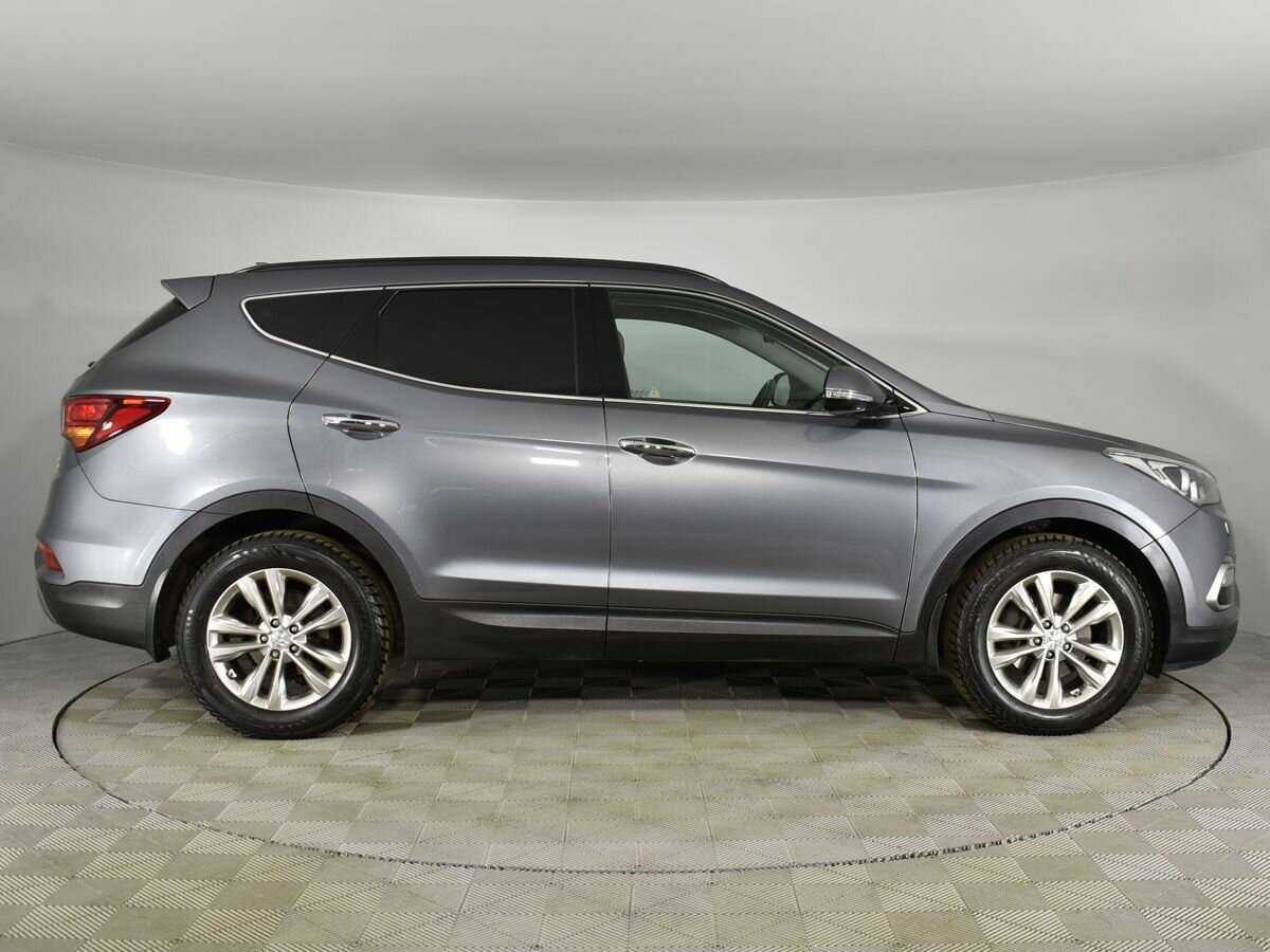 Hyundai Santa Fe с пробегом — 2017 год. Фото: #4