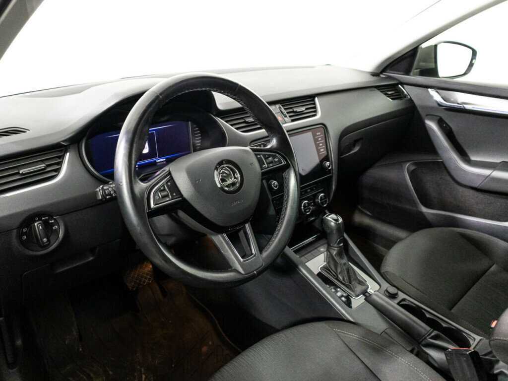 Skoda Octavia с пробегом — 2018 год. Фото: #10