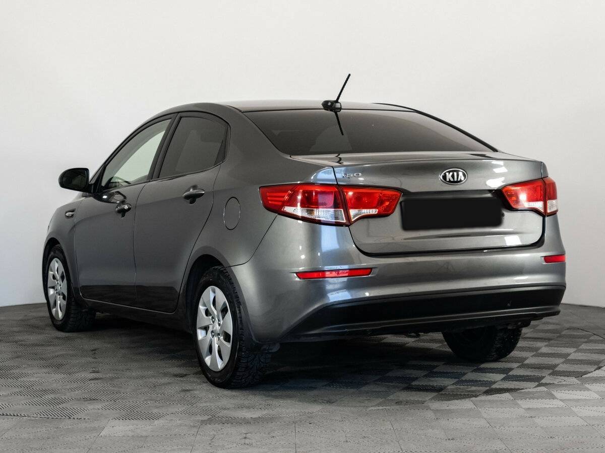 Kia Rio с пробегом — 2017 год. Фото: #6