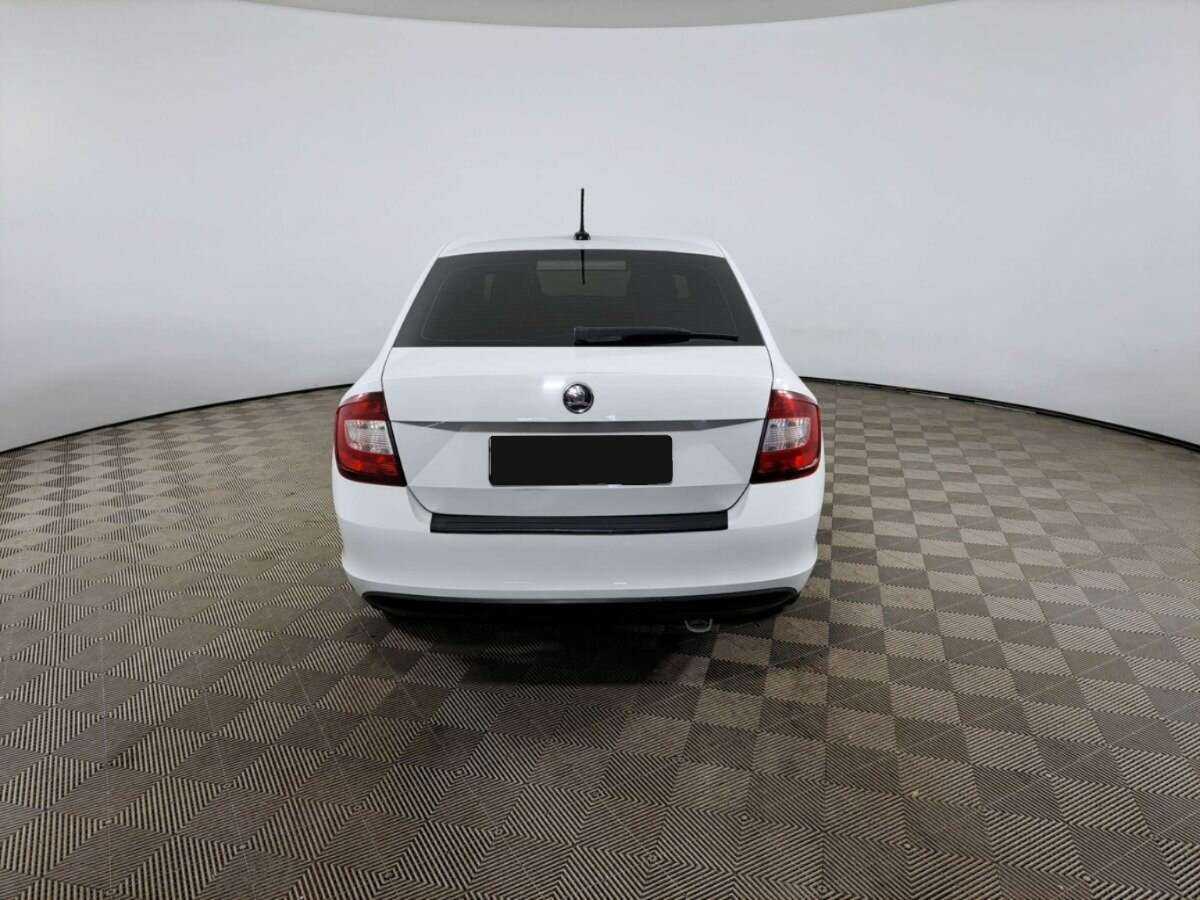 Skoda Rapid с пробегом — 2018 год. Фото: #5