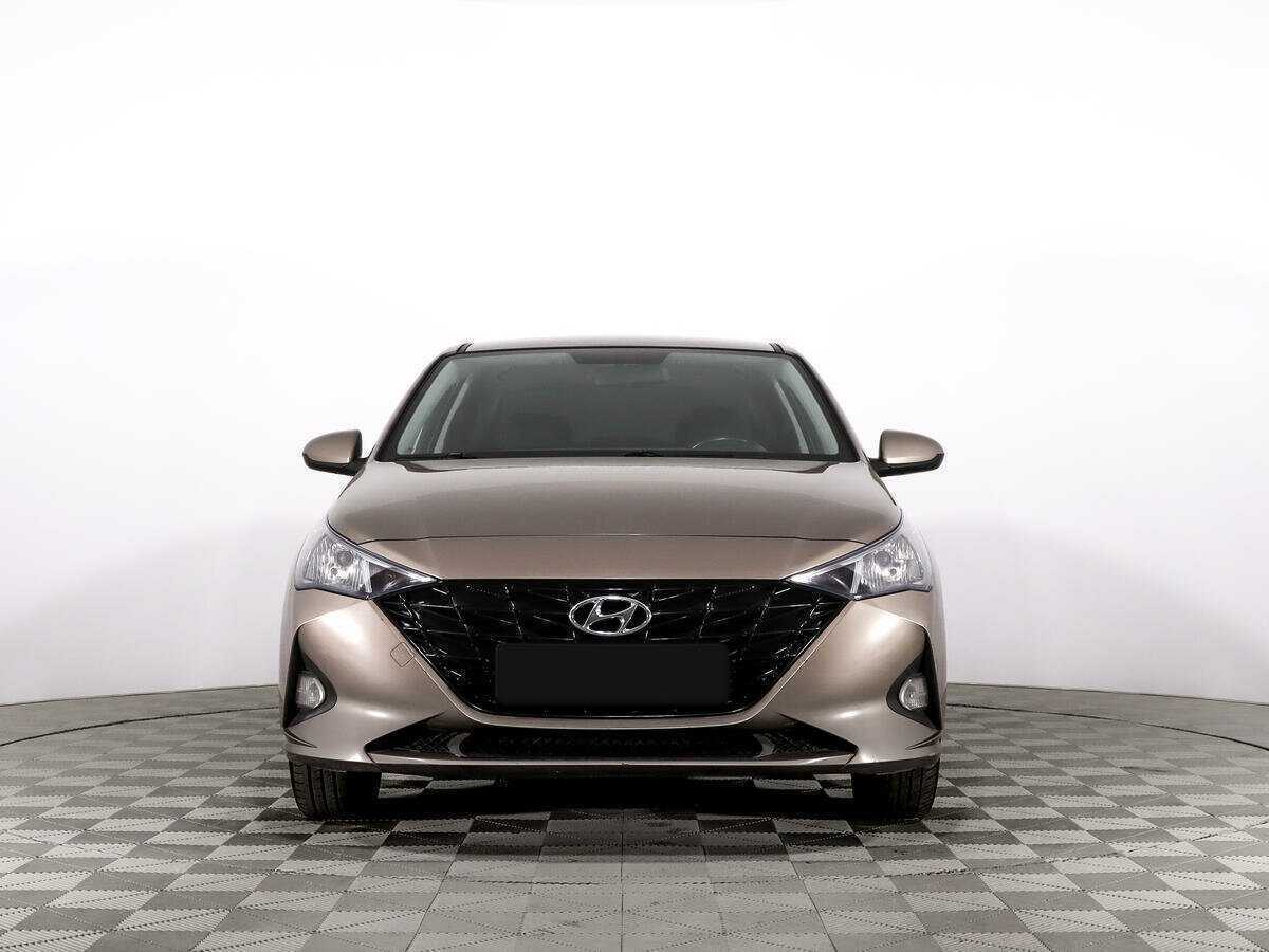 Hyundai Solaris с пробегом — 2022 год. Фото: #1