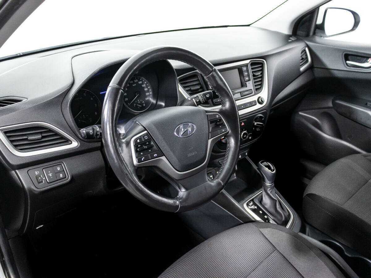 Hyundai Solaris с пробегом — 2018 год. Фото: #10